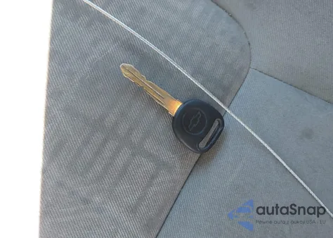 2005 Chevrolet Equinox Ls z USA, uszkodzony, nr VIN 2CNDL23F656184908